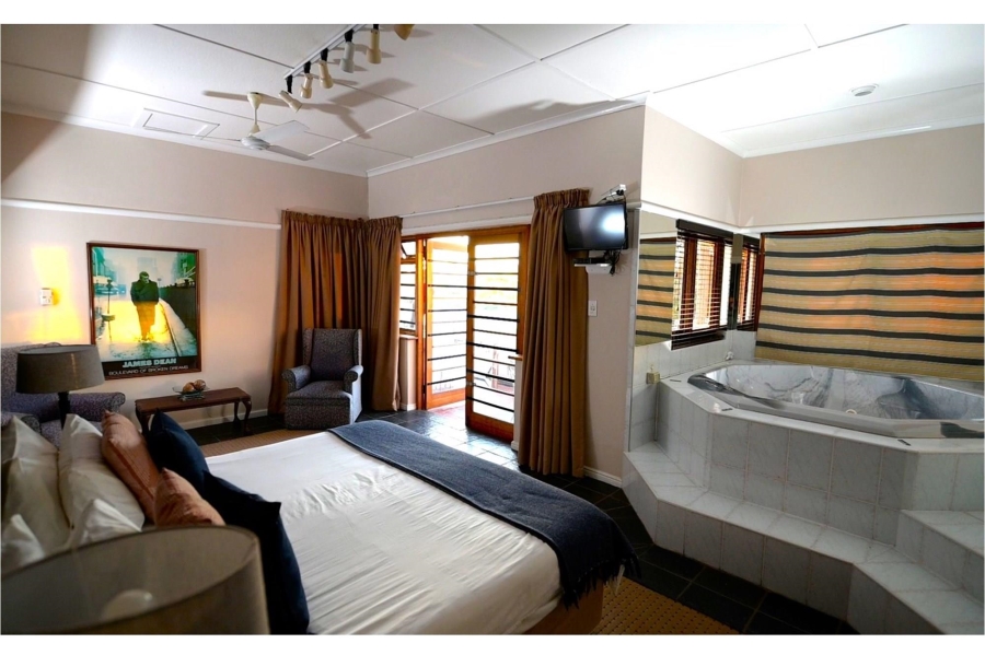 5 Bedroom Property for Sale in St Georges Park Eastern Cape